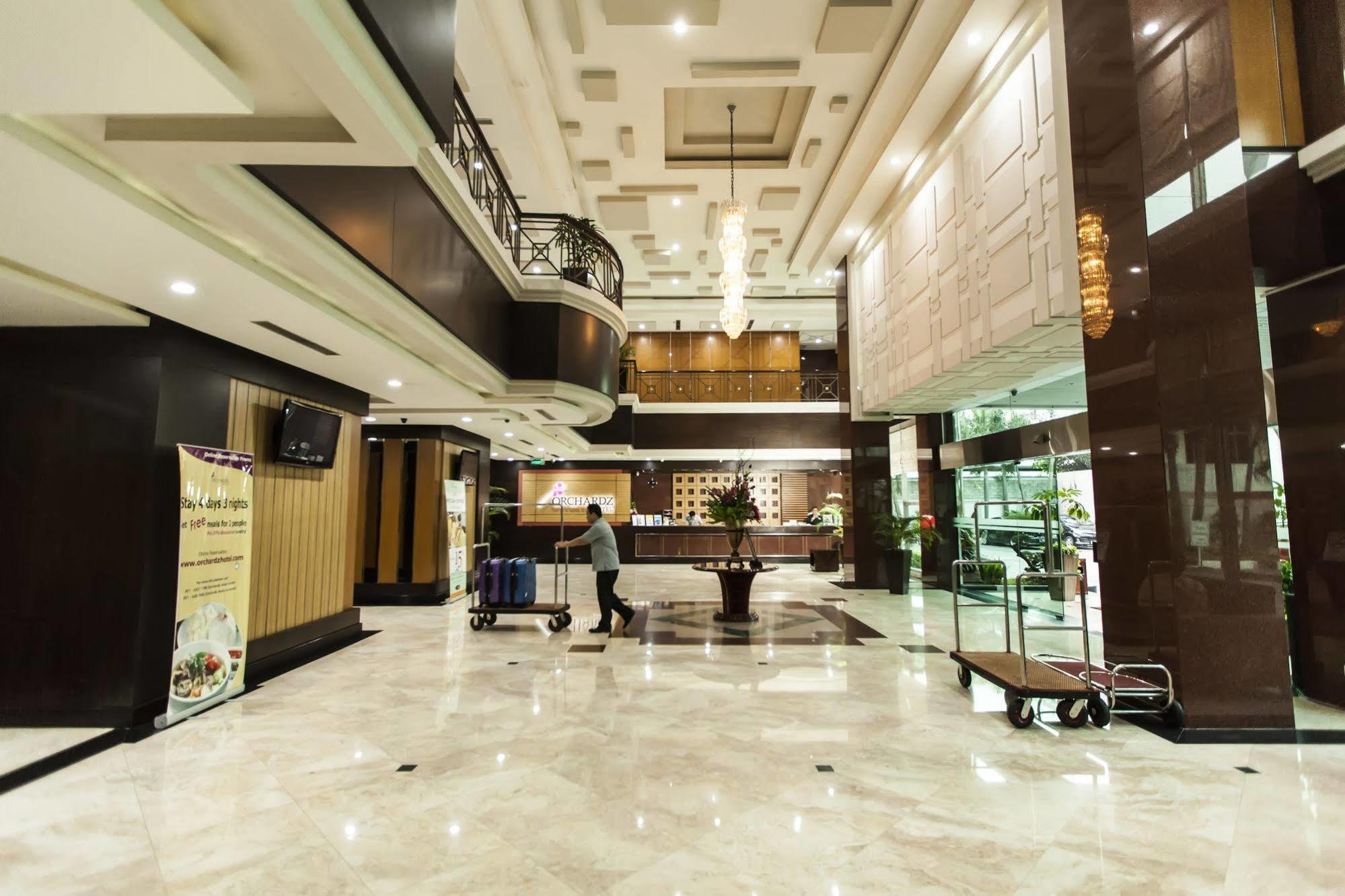 Hotel Orchardz Jayakarta Exteriér fotografie