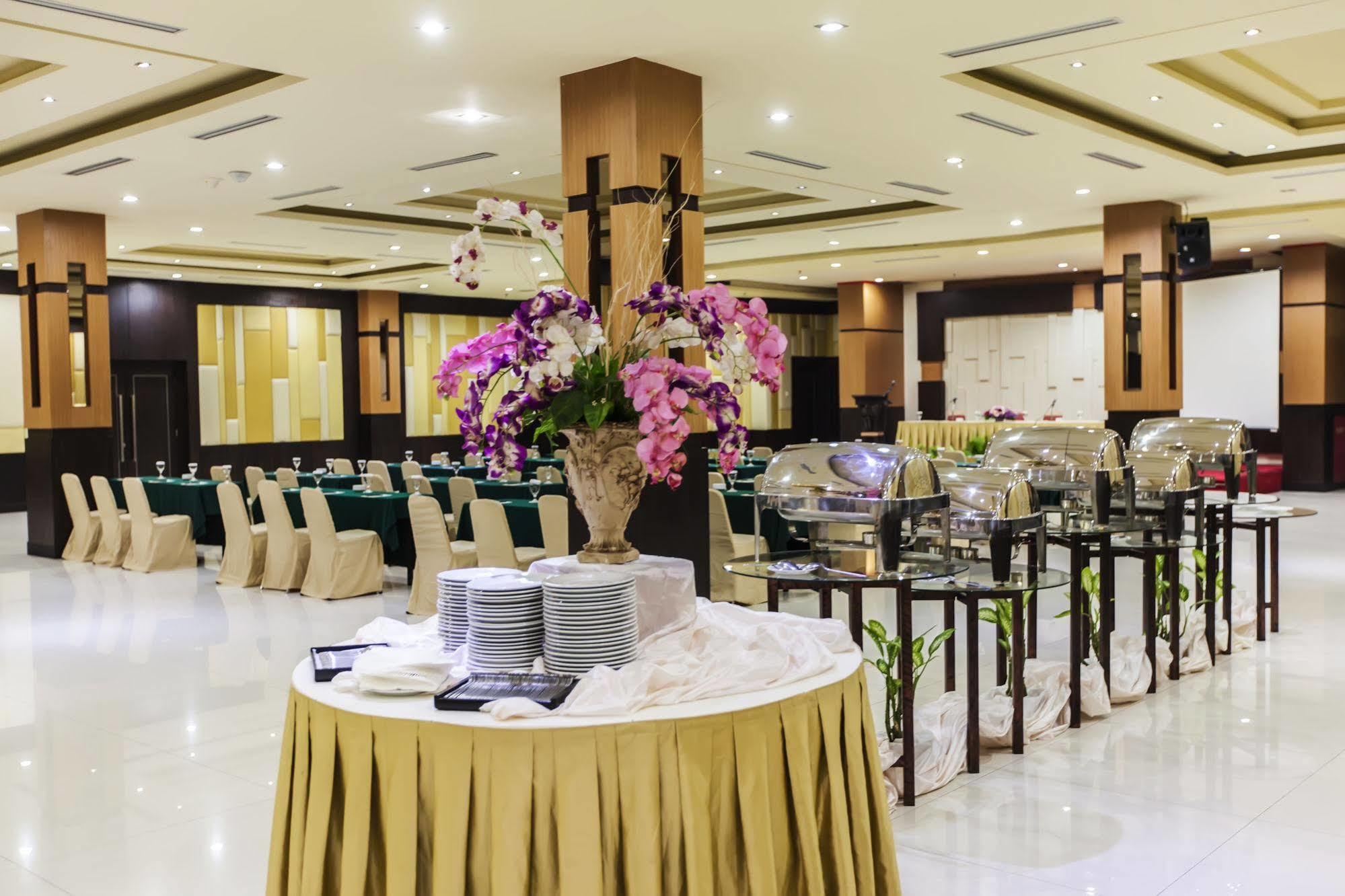 Hotel Orchardz Jayakarta Exteriér fotografie