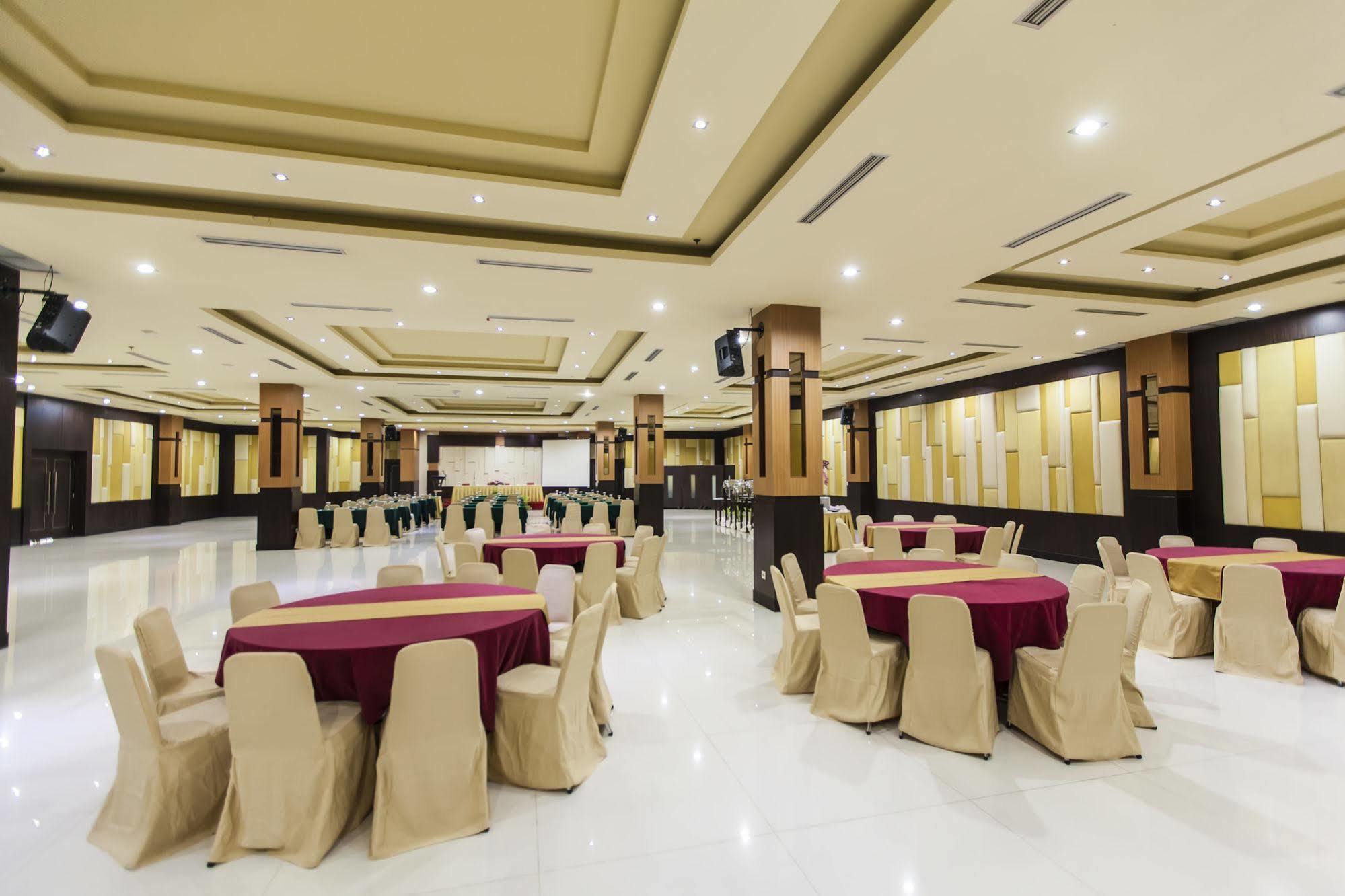 Hotel Orchardz Jayakarta Exteriér fotografie